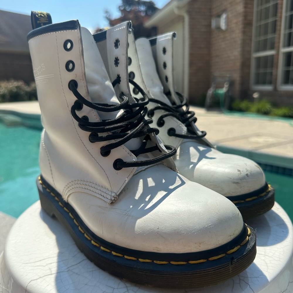 White Doc Martens 1460 Smooth Boots Women’s 8